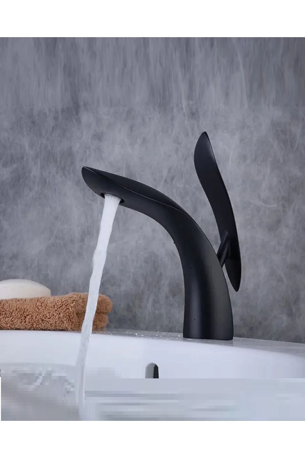 Mat Siyah Lüks Lavabo Batarya Oval Black Banyo Lavabo Musluğu Çift Giriş Özel Seri Sarı Prinç Gövde